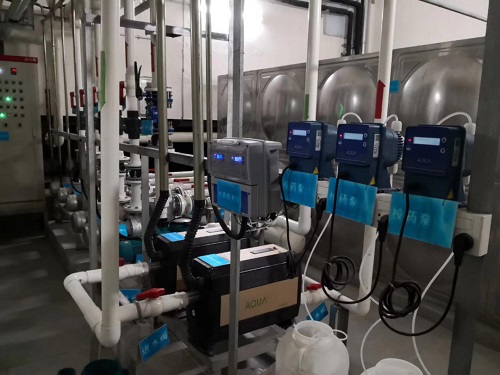 AQUA宅男在线播放水質監控儀和AQUA宅男在线播放電磁計量泵