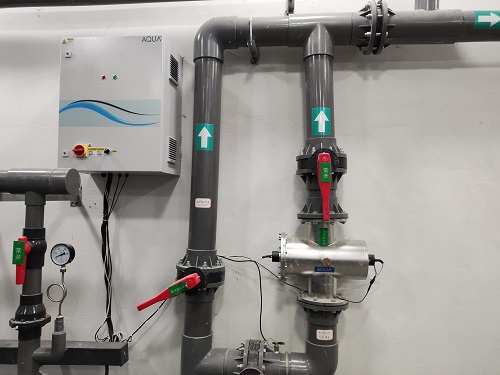 AQUA宅男在线播放中壓紫外線殺菌器